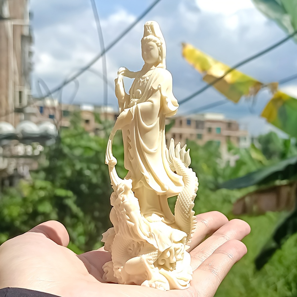 Statua di Buddha Guanyin in Re - Resin Art Aesthetic recensione e prezzo